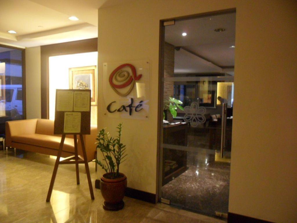 Amorsolo Mansion Hotel Manila Zewnętrze zdjęcie