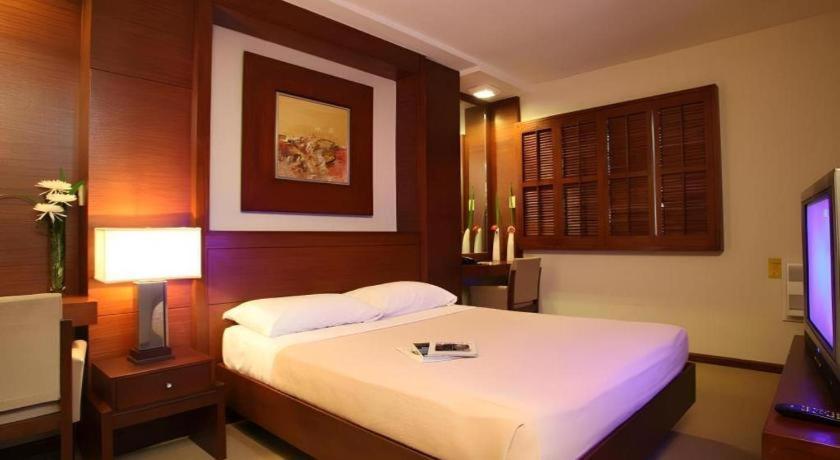 Amorsolo Mansion Hotel Manila Zewnętrze zdjęcie
