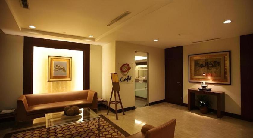 Amorsolo Mansion Hotel Manila Zewnętrze zdjęcie