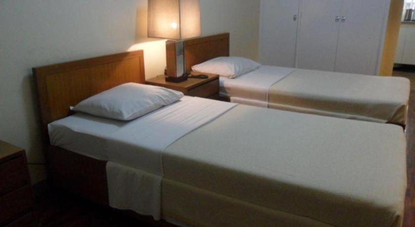 Amorsolo Mansion Hotel Manila Zewnętrze zdjęcie