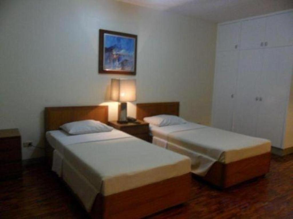 Amorsolo Mansion Hotel Manila Zewnętrze zdjęcie