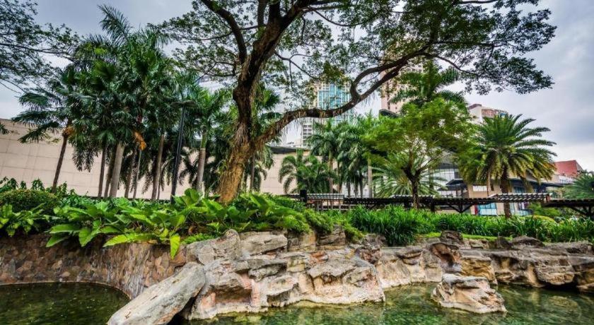 Amorsolo Mansion Hotel Manila Zewnętrze zdjęcie