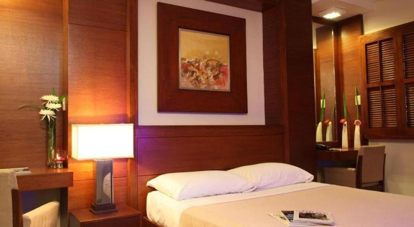 Amorsolo Mansion Hotel Manila Zewnętrze zdjęcie